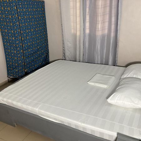 Residence Maryhouse - Free Breakfast And Taxi From Airport Cotonou Exteriör bild