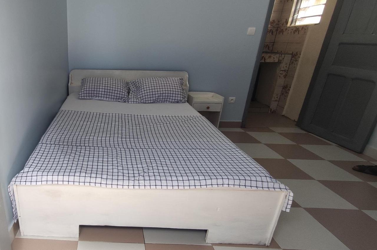 Residence Maryhouse - Free Breakfast And Taxi From Airport Cotonou Exteriör bild