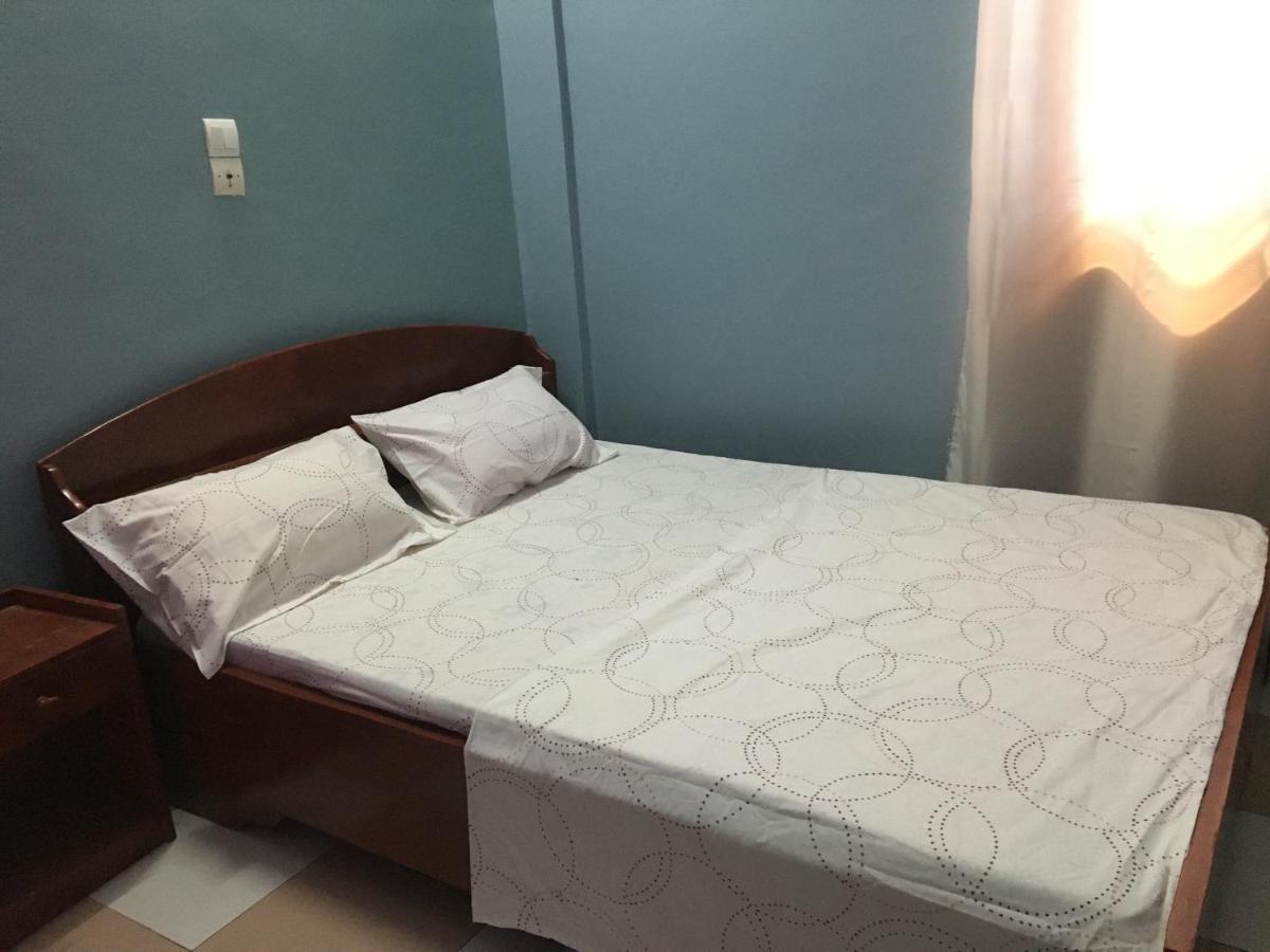 Residence Maryhouse - Free Breakfast And Taxi From Airport Cotonou Exteriör bild