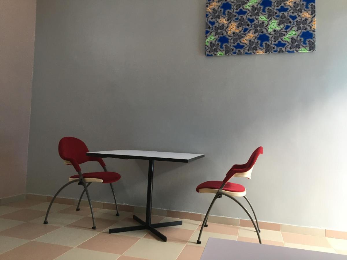 Residence Maryhouse - Free Breakfast And Taxi From Airport Cotonou Exteriör bild