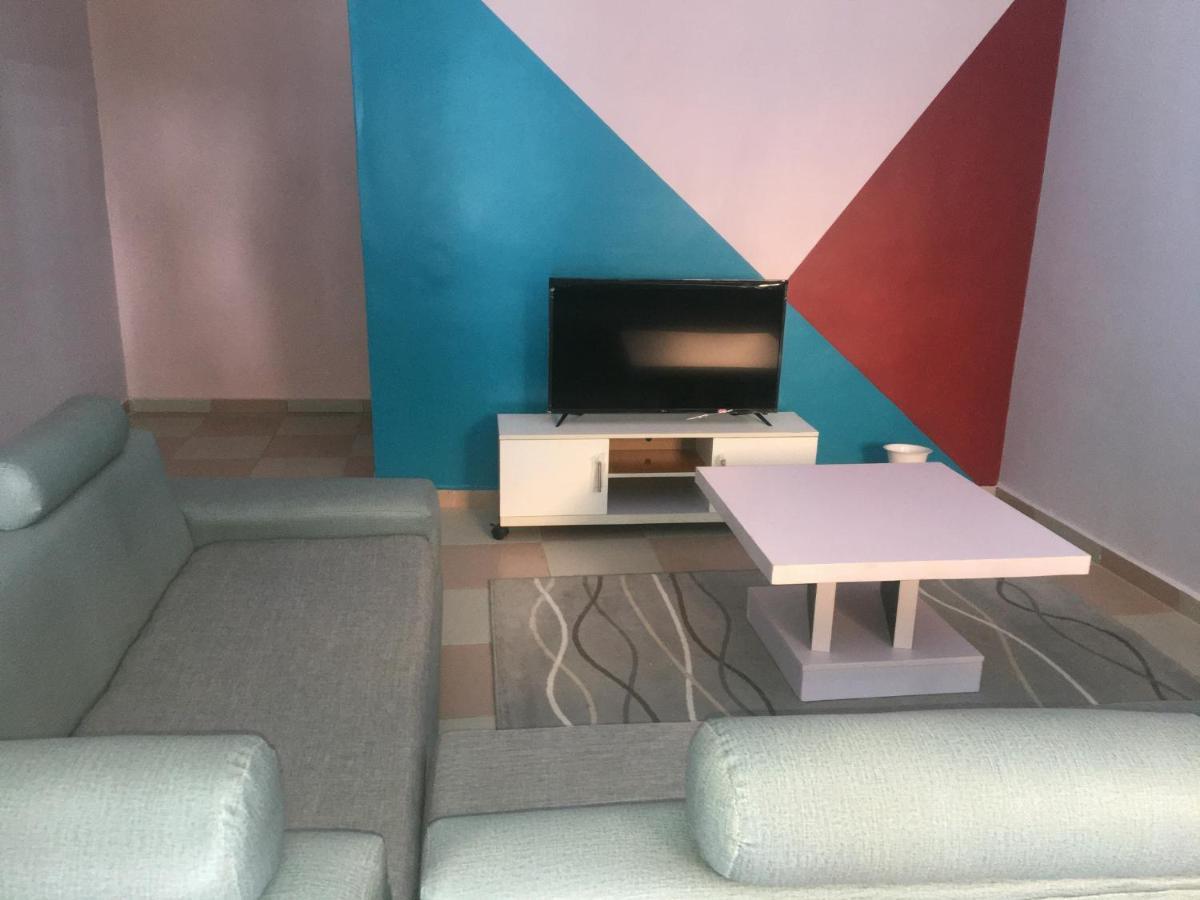 Residence Maryhouse - Free Breakfast And Taxi From Airport Cotonou Exteriör bild