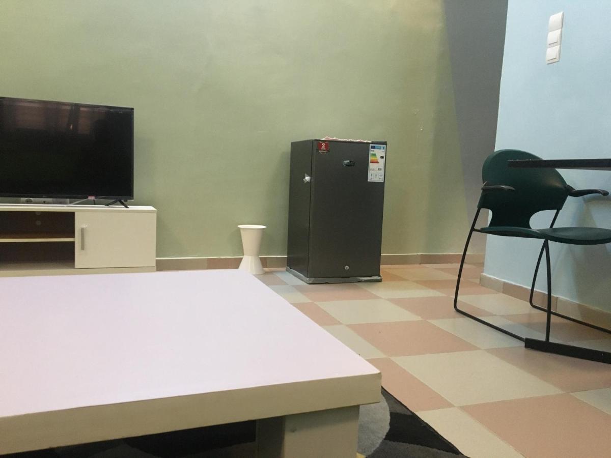 Residence Maryhouse - Free Breakfast And Taxi From Airport Cotonou Exteriör bild
