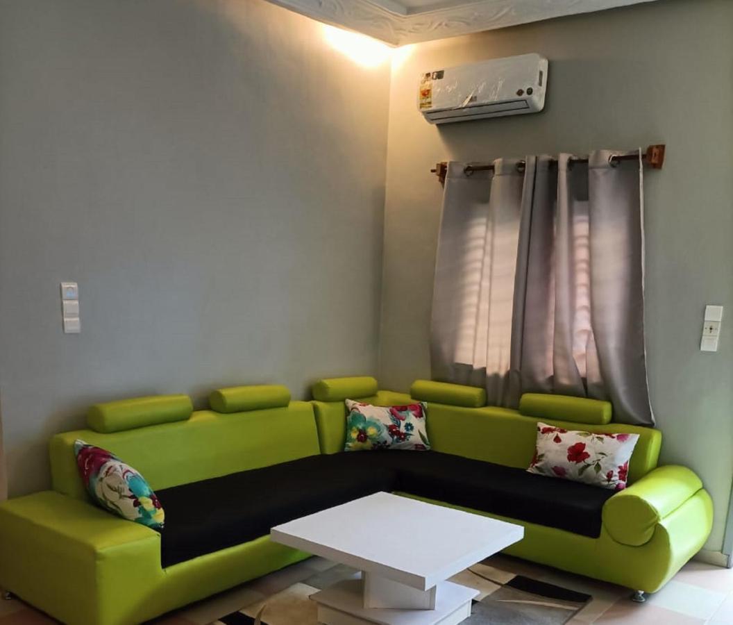 Residence Maryhouse - Free Breakfast And Taxi From Airport Cotonou Exteriör bild