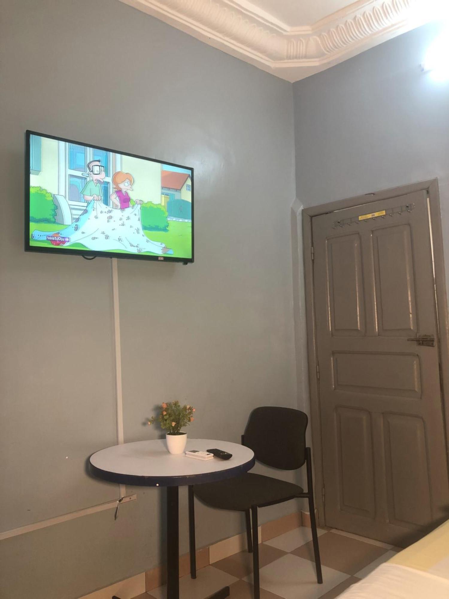 Residence Maryhouse - Free Breakfast And Taxi From Airport Cotonou Exteriör bild