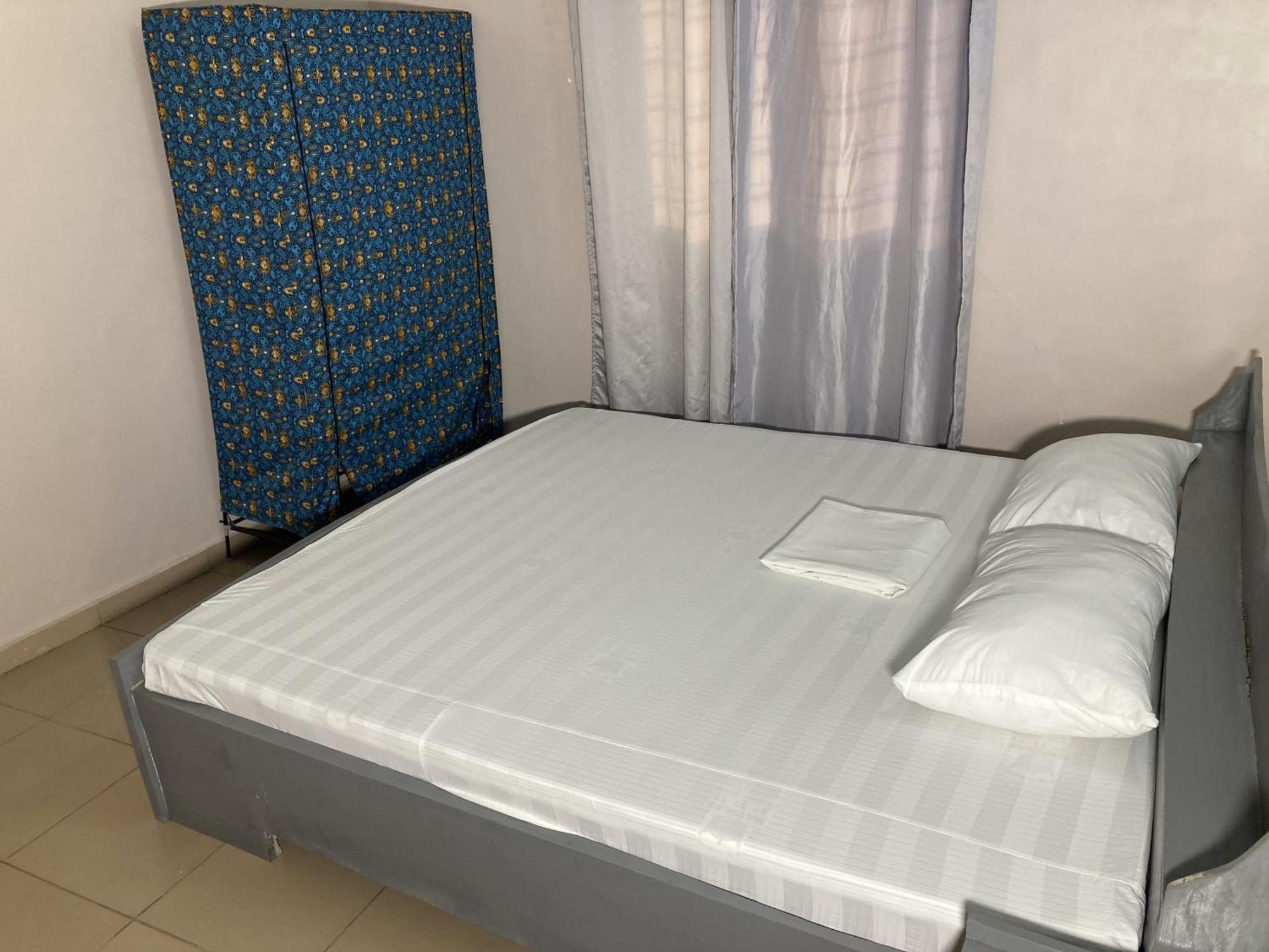 Residence Maryhouse - Free Breakfast And Taxi From Airport Cotonou Exteriör bild