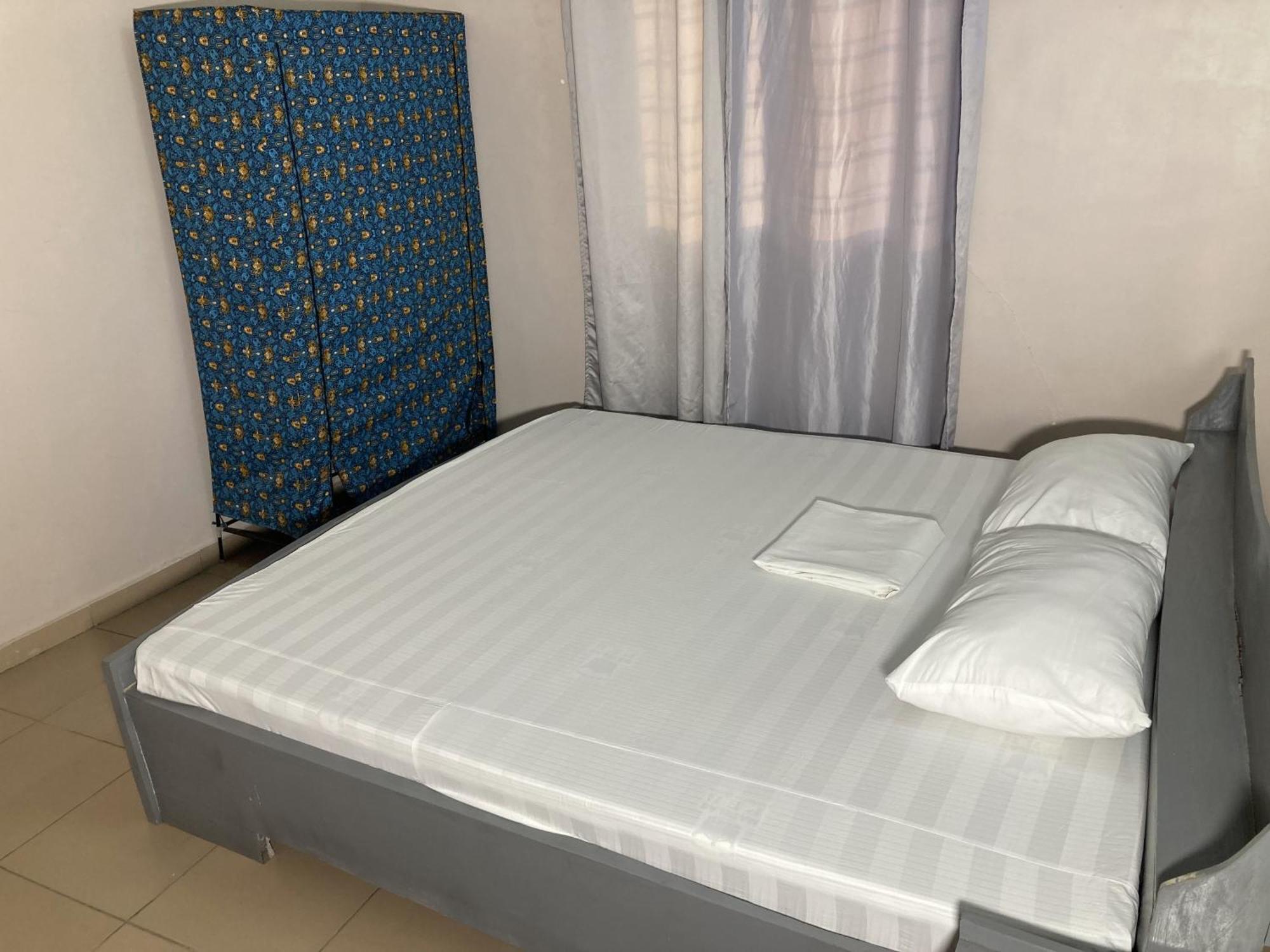 Residence Maryhouse - Free Breakfast And Taxi From Airport Cotonou Exteriör bild