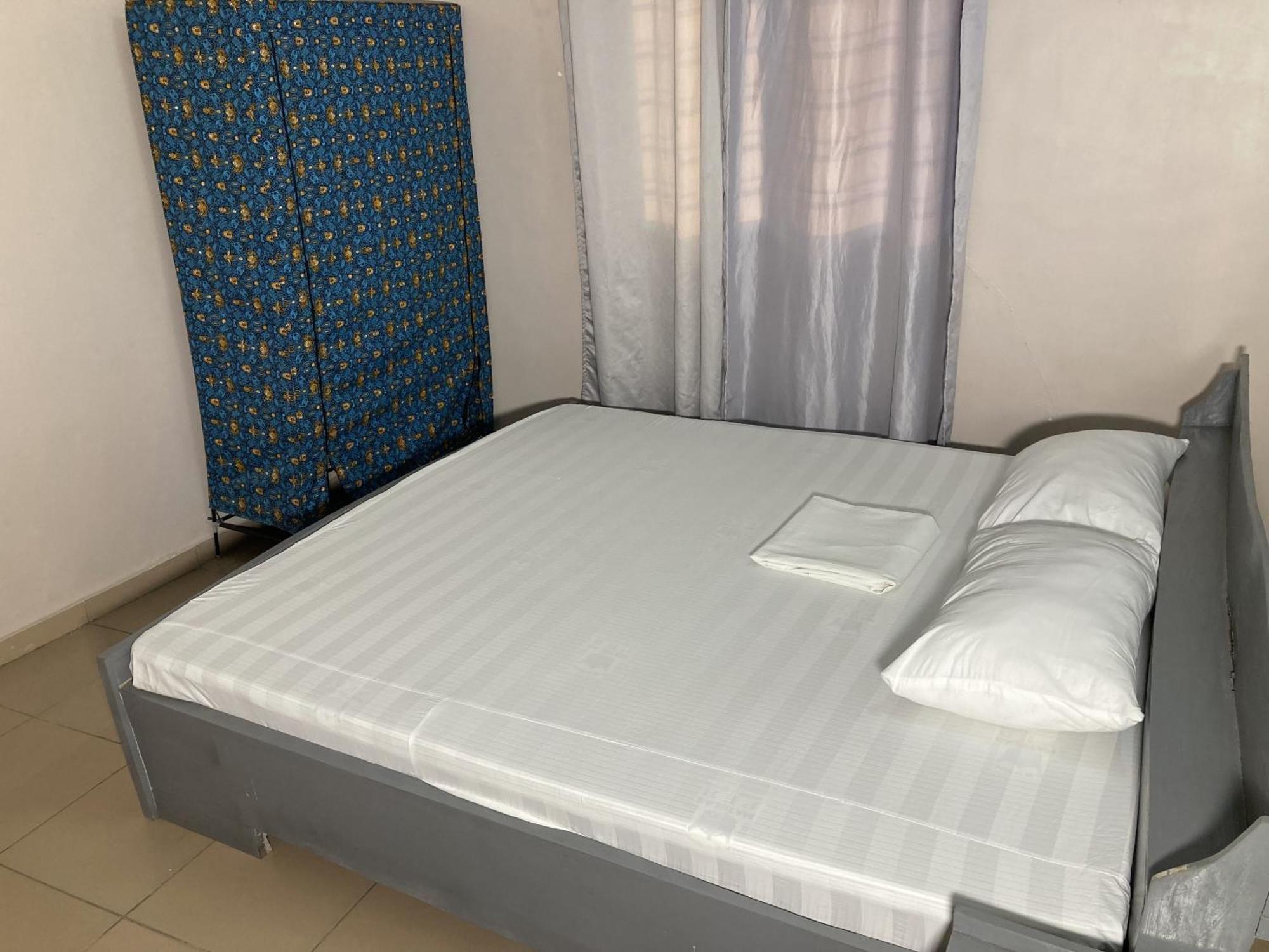 Residence Maryhouse - Free Breakfast And Taxi From Airport Cotonou Exteriör bild