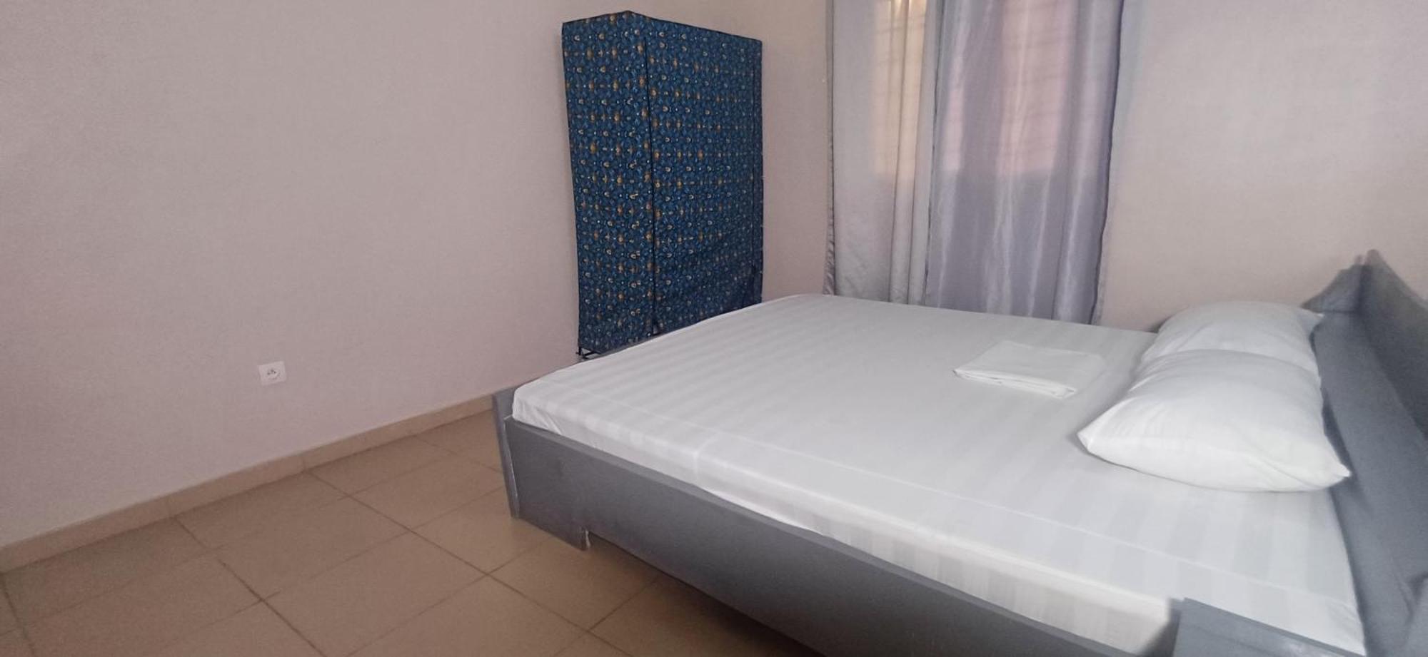 Residence Maryhouse - Free Breakfast And Taxi From Airport Cotonou Exteriör bild